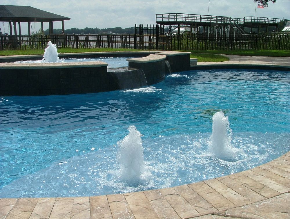 Latham Fiberglass Picasso inground pool